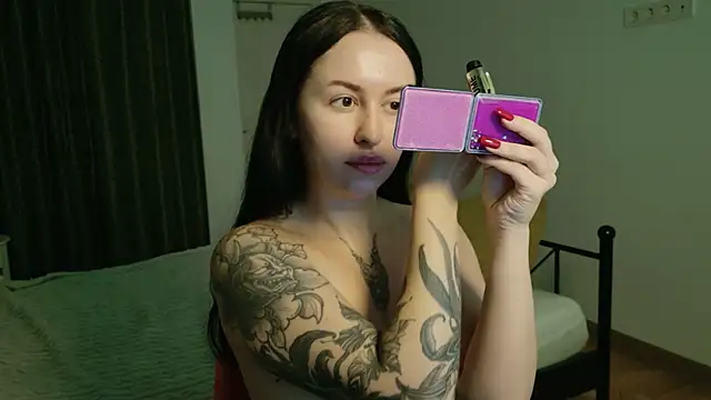 VioletCatt online show from 10.24.25