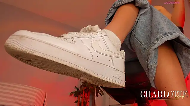 charlotte  grey online show from 04.20.26