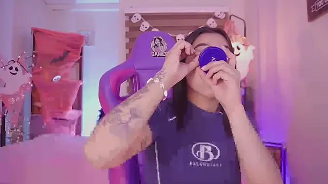 Snapshot of madelyn_rose_ chatting on 10.29.25 madelyn rose online show from 10.29.25