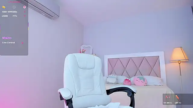 Snapshot of ania_sweet18 chatting on 09.24.25 ania sweet18 online show from 09.24.25