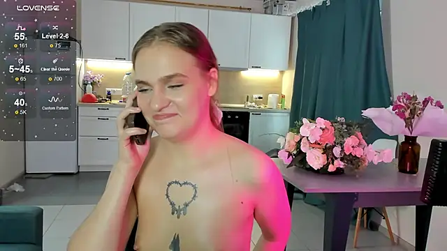 Snapshot of CarolineLovers chatting on 12.05.24 CarolineLovers online show from 12.05.24