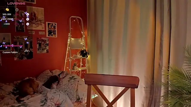 Snapshot of CarolineLovers chatting on 09.13.25 CarolineLovers online show from 09.13.25