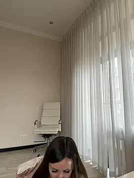 Hott Lolla online show from 02.02.25