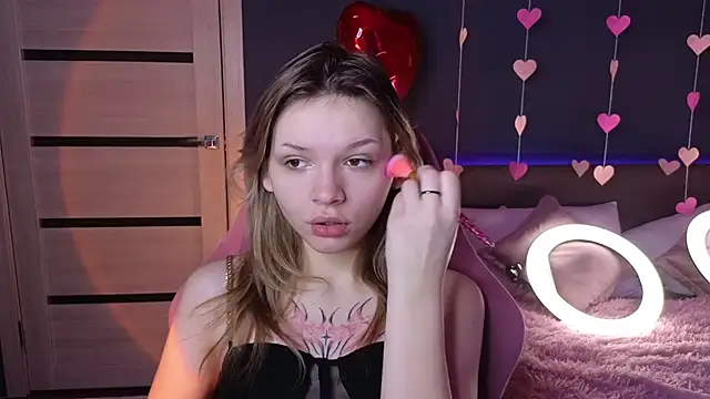 LitaBrom online show from 02.18.25