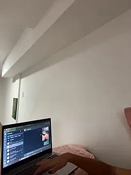 Snapshot of Pinkhotbaby chatting on 02.11.25 Pinkhotbaby online show from 02.11.25