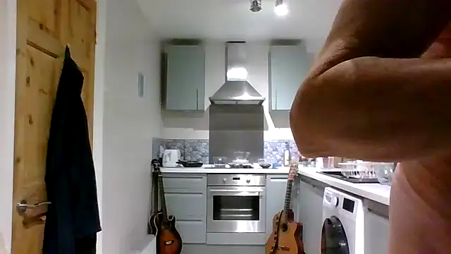 Snapshot of jimmybenido chatting on 12.15.25 jimmybenido online show from 12.15.25