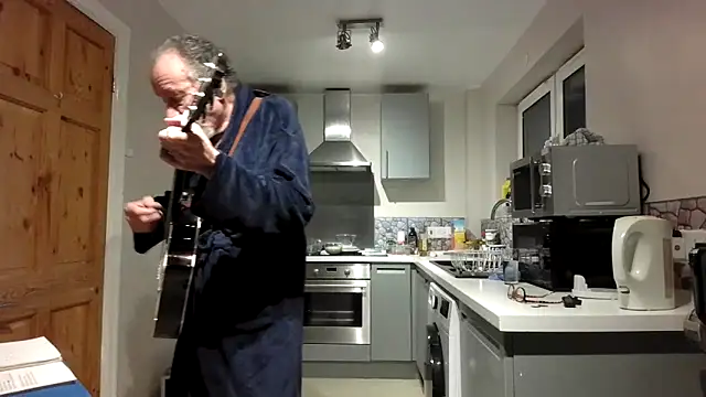 Snapshot of jimmybenido chatting on 02.10.26 jimmybenido online show from 02.10.26