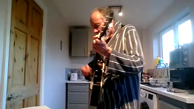 Snapshot of jimmybenido chatting on 03.06.26 jimmybenido online show from 03.06.26