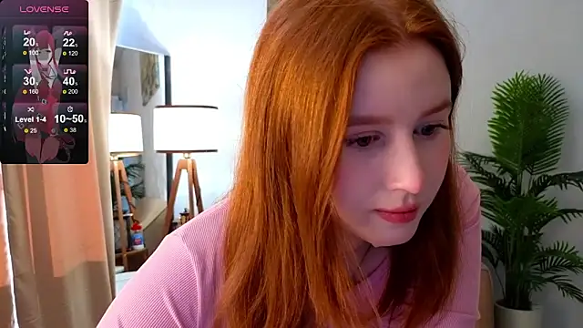 Snapshot of Meow_babe chatting on 02.09.25 Meow babe online show from 02.09.25