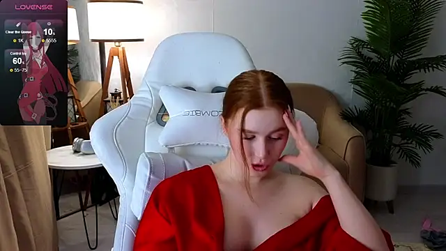 Snapshot of Meow_babe chatting on 02.20.25 Meow babe online show from 02.20.25