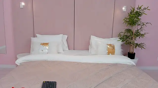 CamillaLarson online show from 01.28.25