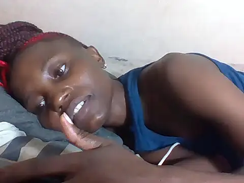 Snapshot of SexyNeedle22 chatting on 02.10.26 SexyNeedle22 online show from 02.10.26