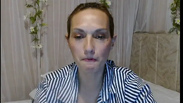 italagomez  online show from 03.01.25