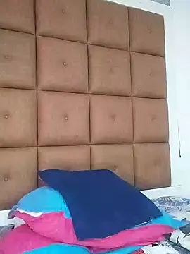 ELLA KELLY online show from 02.26.25