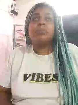 ELLA KELLY online show from 03.08.25