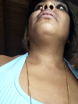 ELLA KELLY online show from 11.29.25