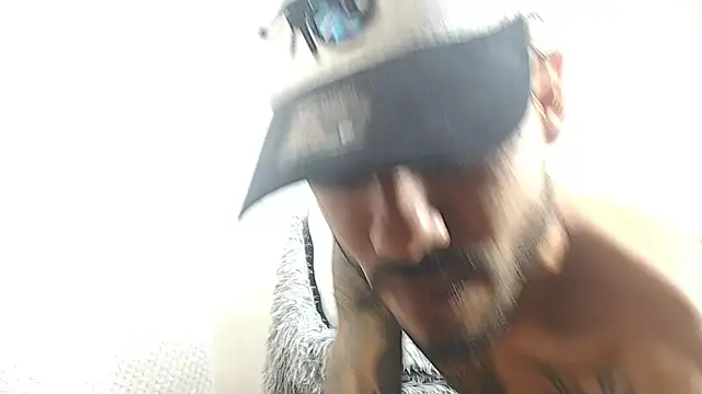 Snapshot of jeilerth chatting on 02.07.25 jeilerth online show from 02.07.25