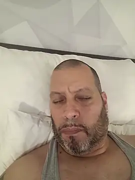 Snapshot of Just2much chatting on 03.20.25 Just2much online show from 03.20.25