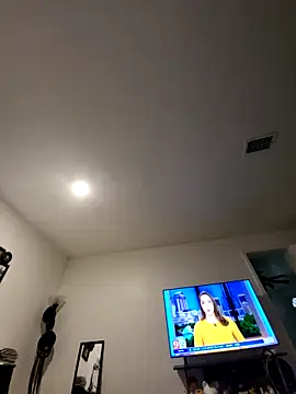 Snapshot of Just2much chatting on 10.20.25 Just2much online show from 10.20.25