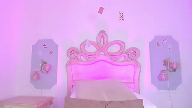 Sara  Williams online show from 01.11.26