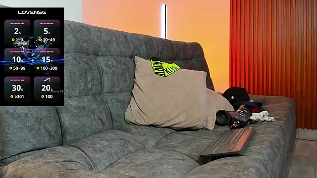 Snapshot of james_lincoln chatting on 02.15.25 james lincoln online show from 02.15.25