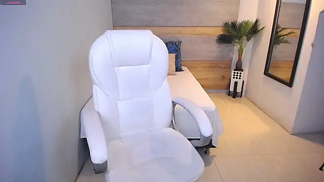 Violetta rainbow online show from 12.14.24