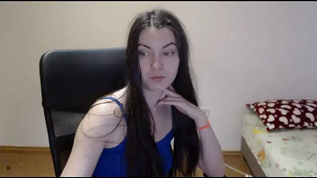 Snapshot of CuteJollie4U chatting on 01.01.25 CuteJollie4U online show from 01.01.25