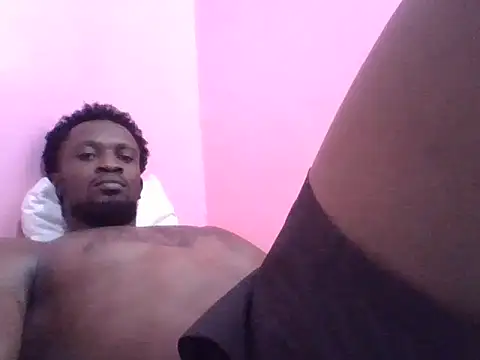 Snapshot of Tonedom chatting on 11.01.25 Tonedom online show from 11.01.25