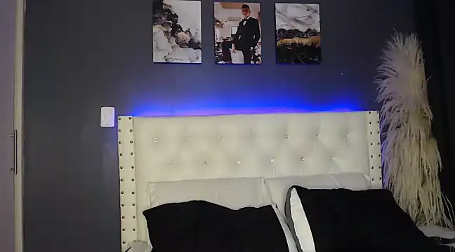 Mackenzzie 777  online show from 03.18.25