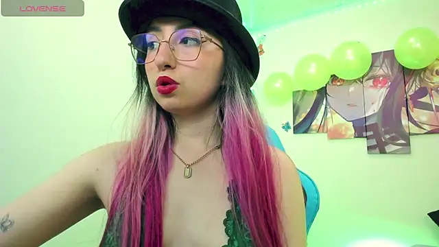 Julieta cott online show from 03.17.25