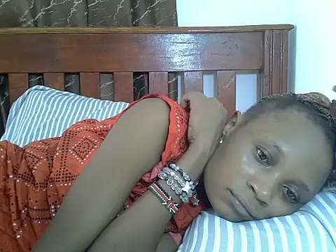 SpicyPetite online show from 02.24.26