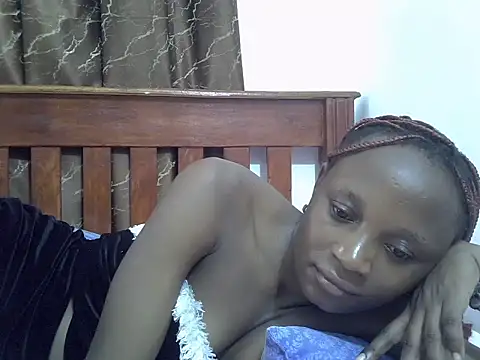 SpicyPetite online show from 03.27.26