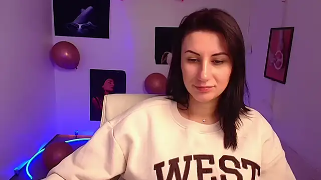 Snapshot of Loren_Moa chatting on 03.15.25 Loren Moa online show from 03.15.25