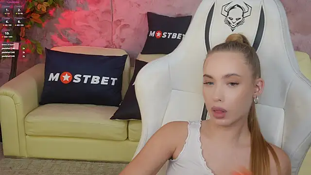 Linda054 online show from 12.12.24