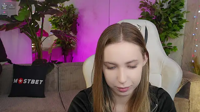 Linda054 online show from 01.13.25