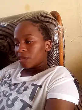 Snapshot of Nomawethu2002 chatting on 11.05.25 Nomawethu2002 online show from 11.05.25