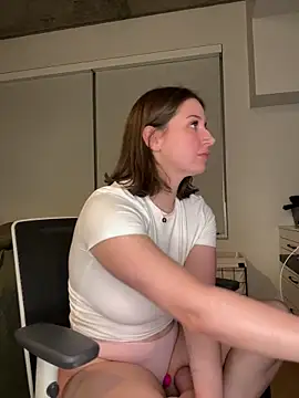 nerdynina online show from 02.12.25