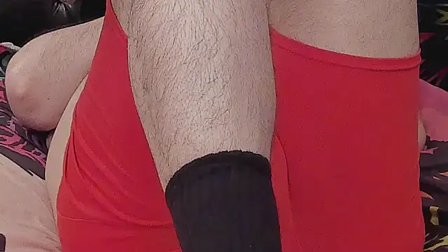 Snapshot of Dominant_BEAR chatting on 11.26.25 Dominant BEAR online show from 11.26.25