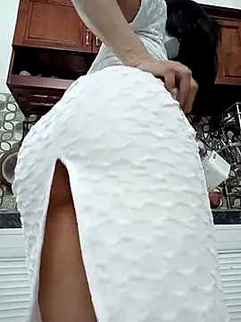 Snapshot of ___Erin___ chatting on 09.16.25 Erin online show from 09.16.25