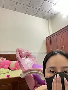    Erin    online show from 04.15.26