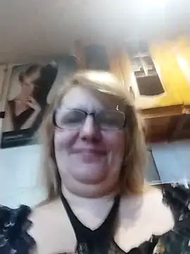 Snapshot of Forest-Lady chatting on 03.22.26 Forest-Lady online show from 03.22.26