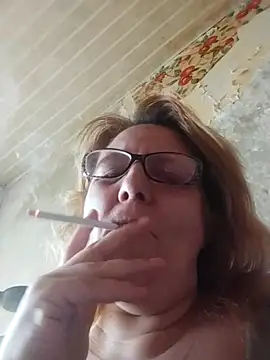 Snapshot of Forest-Lady chatting on 04.12.26 Forest-Lady online show from 04.12.26