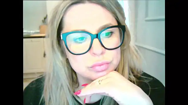 teaseDiana online show from 02.14.25