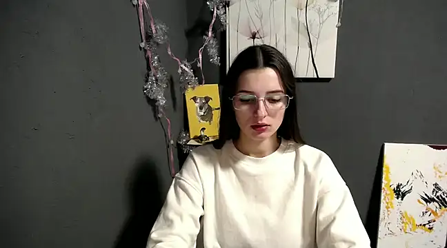 Snapshot of lady_olivia_ chatting on 12.21.24 lady olivia online show from 12.21.24
