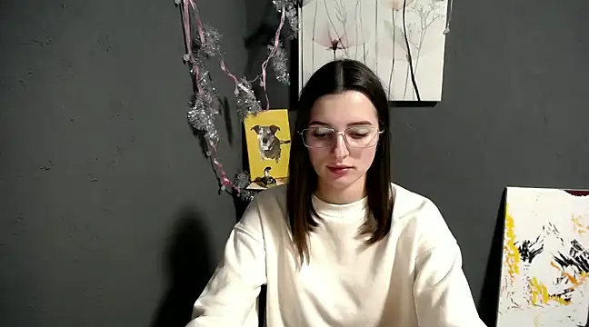 Snapshot of lady_olivia_ chatting on 12.21.24 lady olivia online show from 12.21.24