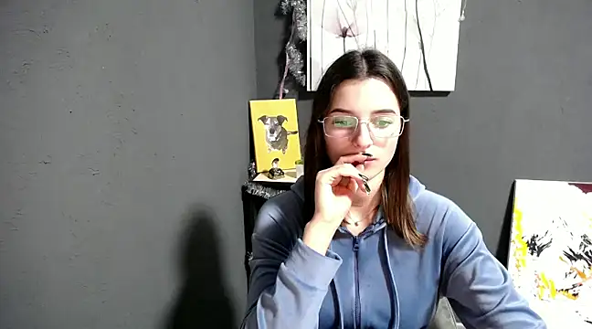 Snapshot of lady_olivia_ chatting on 01.07.25 lady olivia online show from 01.07.25