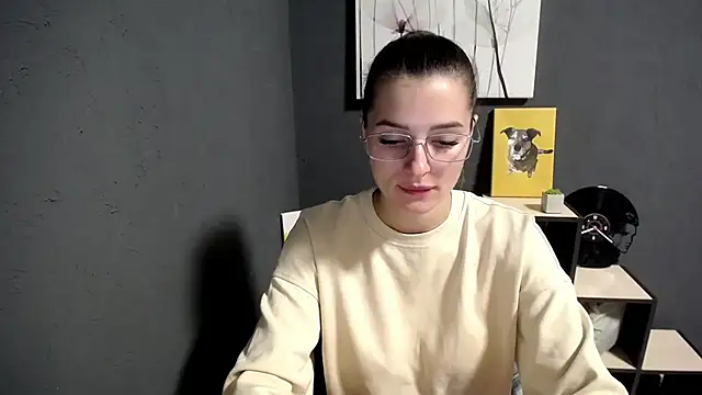 Snapshot of lady_olivia_ chatting on 09.26.25 lady olivia online show from 09.26.25