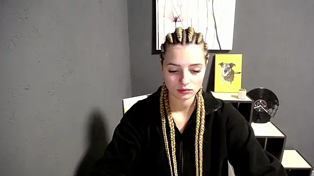 Snapshot of lady_olivia_ chatting on 10.16.25 lady olivia online show from 10.16.25