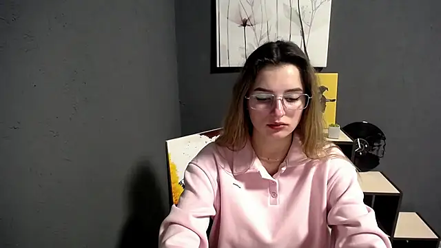 Snapshot of lady_olivia_ chatting on 11.20.25 lady olivia online show from 11.20.25