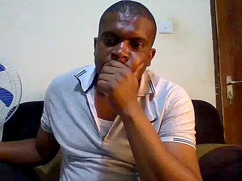 Snapshot of lui_cuuty chatting on 09.23.25 lui cuuty online show from 09.23.25